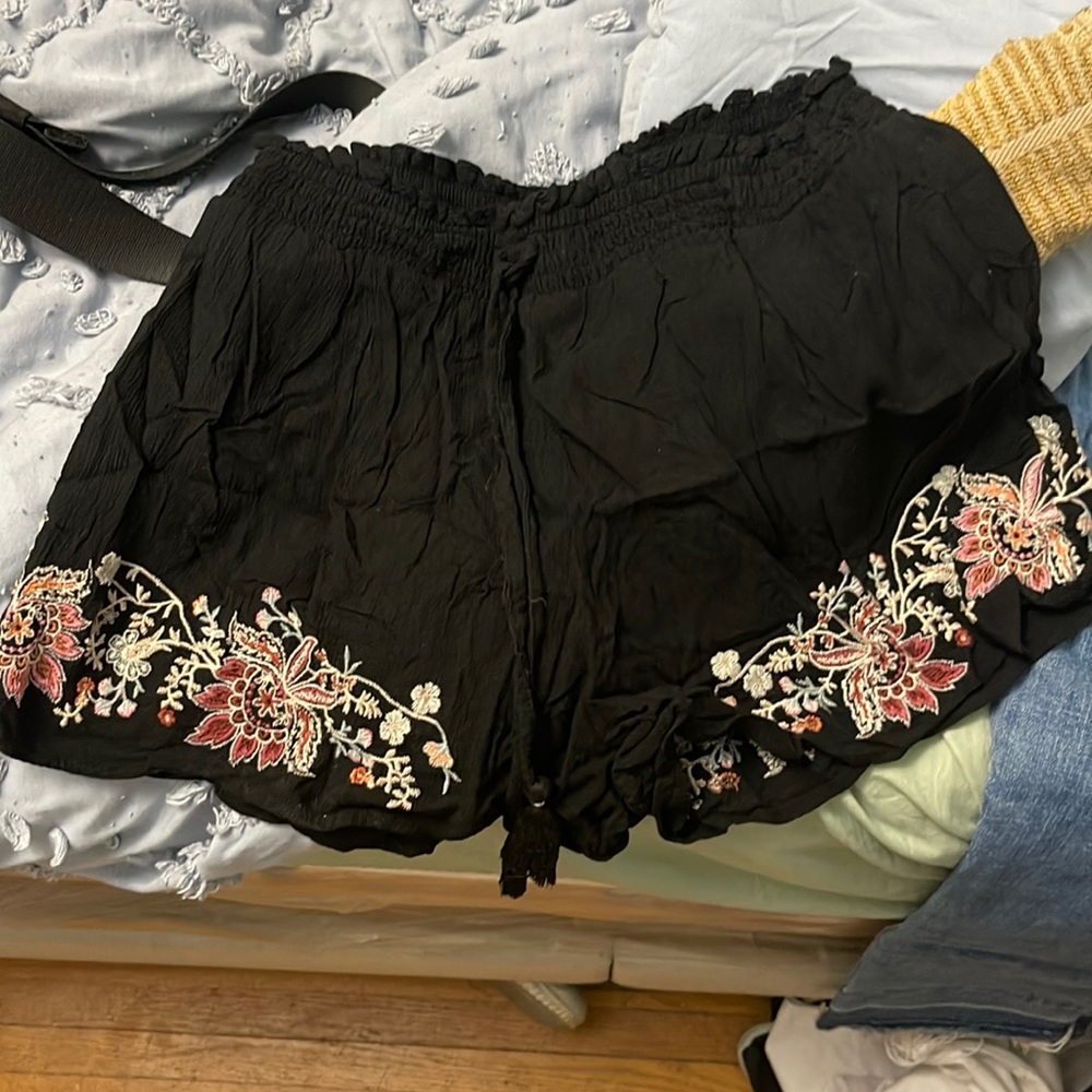 Flowery shorts